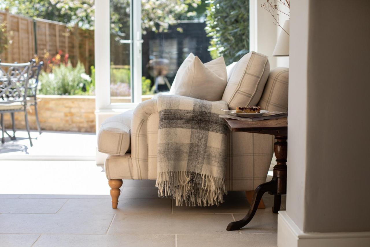 Gleneda Cottage - A Renovated, Traditional Cotswold Cottage Full Of Charm With Fireplace And Garden Bourton on the Hill Exteriér fotografie