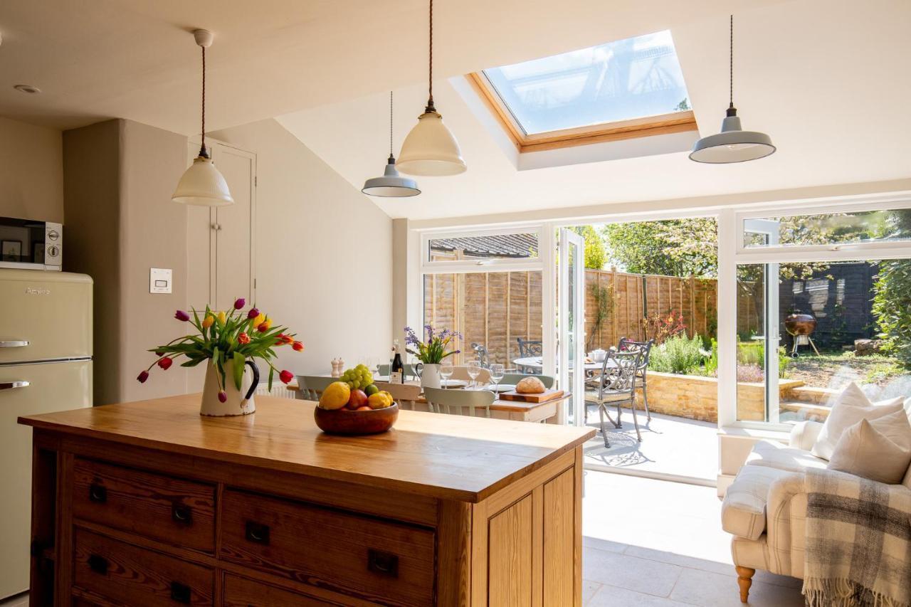 Gleneda Cottage - A Renovated, Traditional Cotswold Cottage Full Of Charm With Fireplace And Garden Bourton on the Hill Exteriér fotografie