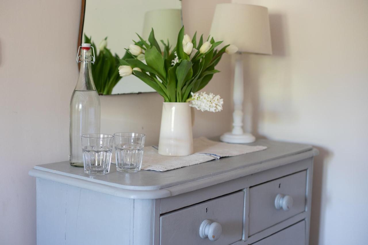 Gleneda Cottage - A Renovated, Traditional Cotswold Cottage Full Of Charm With Fireplace And Garden Bourton on the Hill Exteriér fotografie