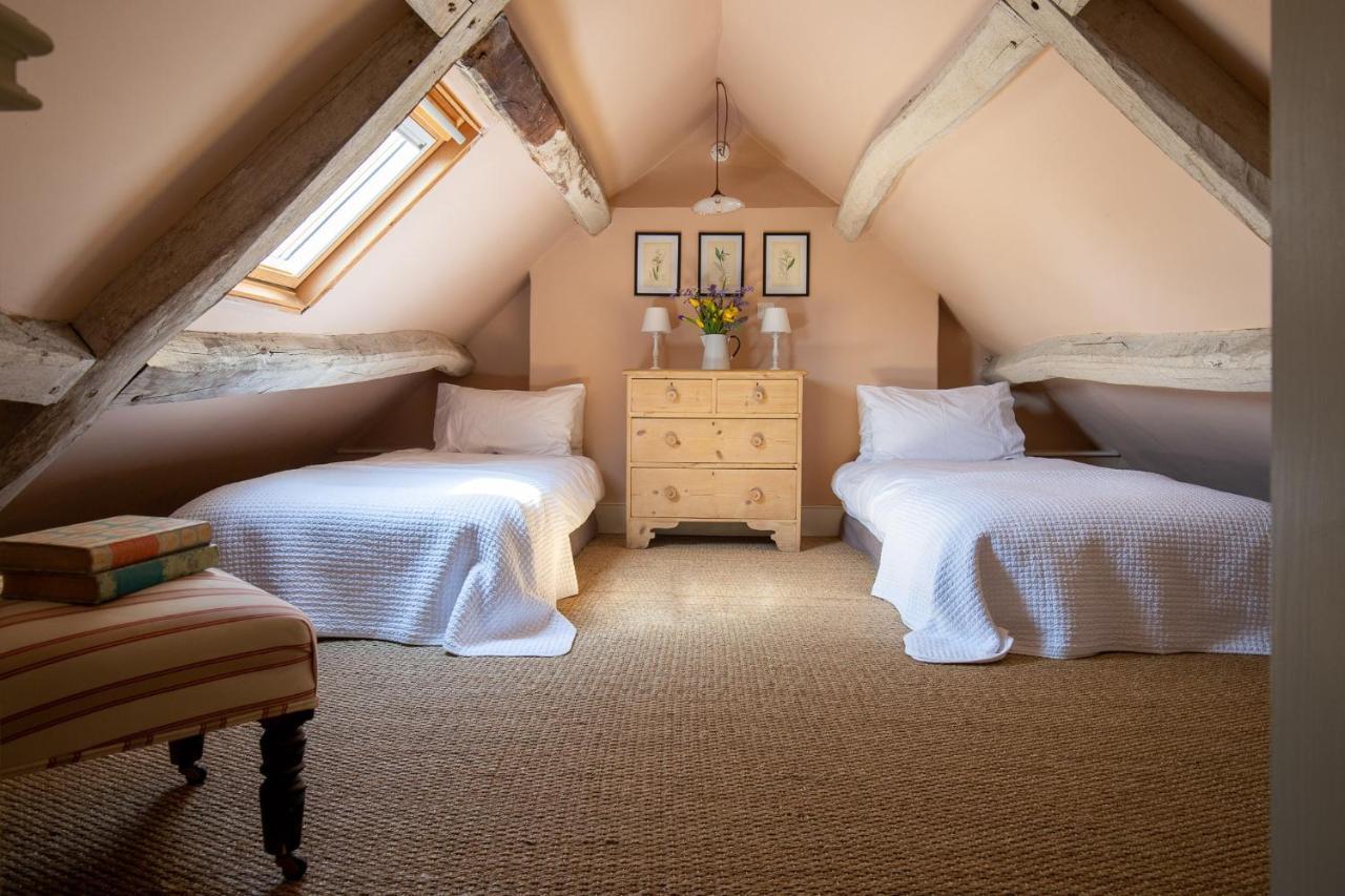 Gleneda Cottage - A Renovated, Traditional Cotswold Cottage Full Of Charm With Fireplace And Garden Bourton on the Hill Exteriér fotografie