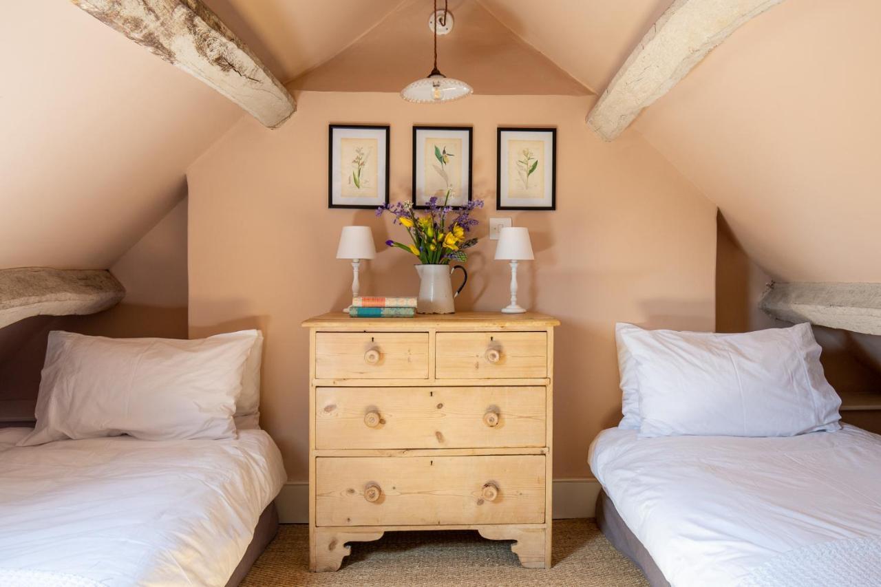 Gleneda Cottage - A Renovated, Traditional Cotswold Cottage Full Of Charm With Fireplace And Garden Bourton on the Hill Exteriér fotografie